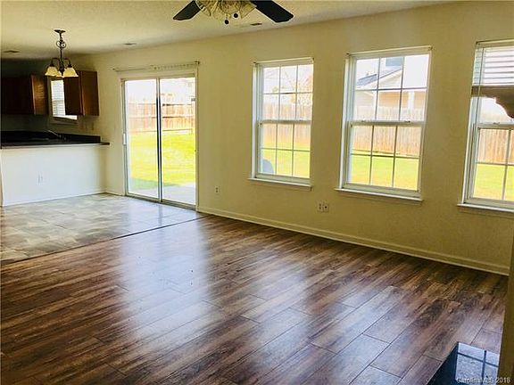 3rd image of 3105 Teton Dr