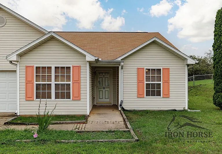352 Shenandoah Cir — Photo 9