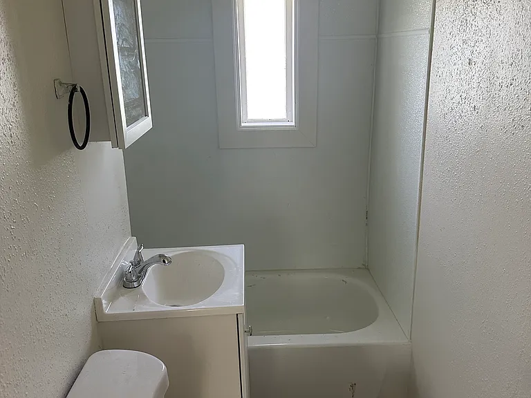 2020 N 20th St — Photo 9