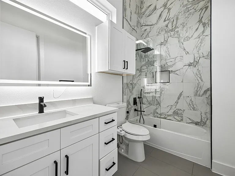 4217 Roseland Ave — Photo 24