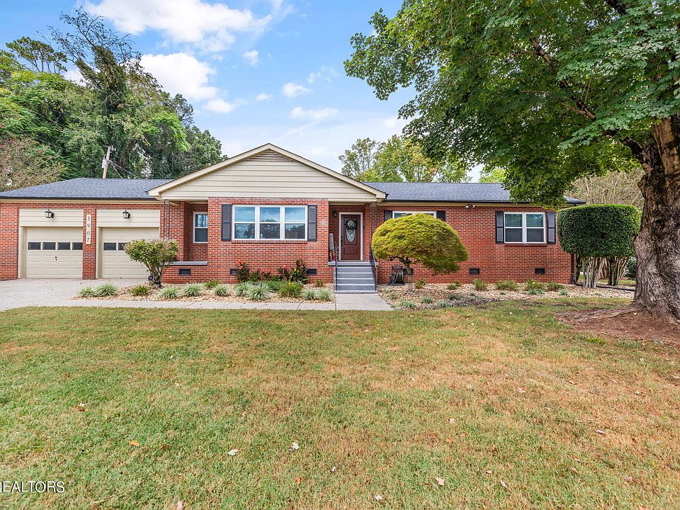 1st image of 3907 Terrace View Dr