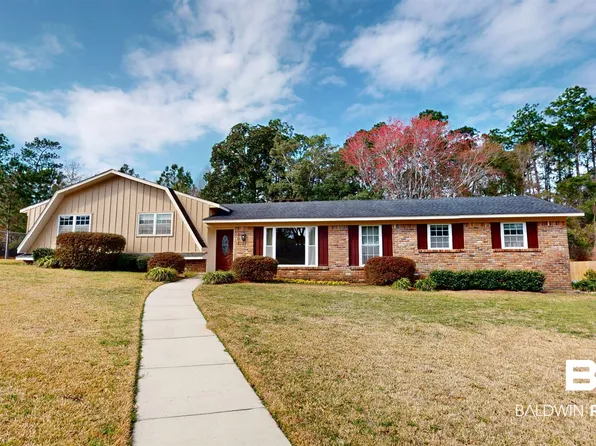 101 Chase Dr, Saraland, AL 36571