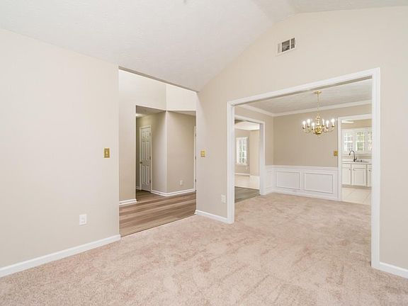 5th image of 1377 Glenover Way