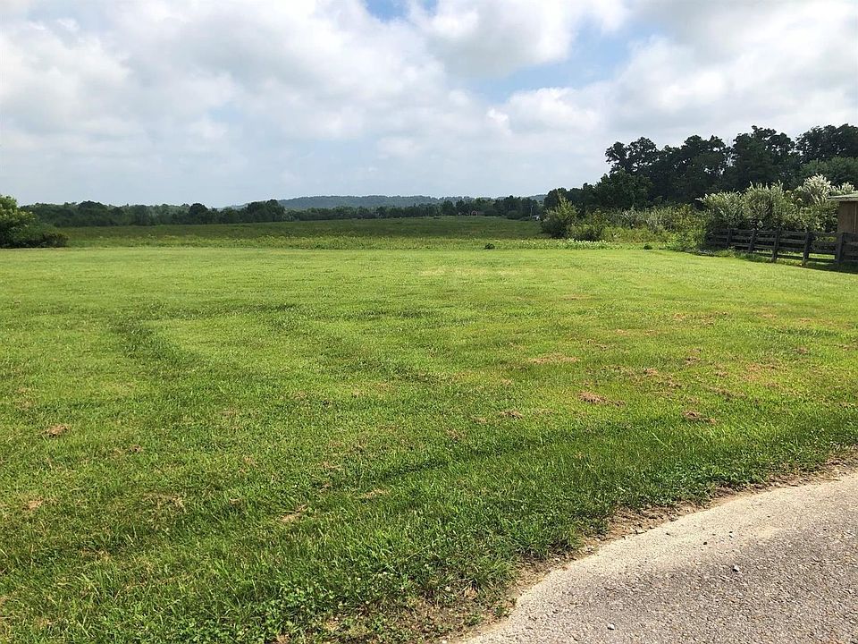1st image of 140 Blue Sky Dr