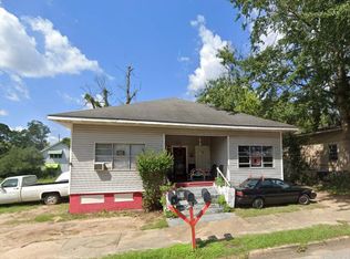 312 W Burdeshaw St, Dothan, AL 36303
