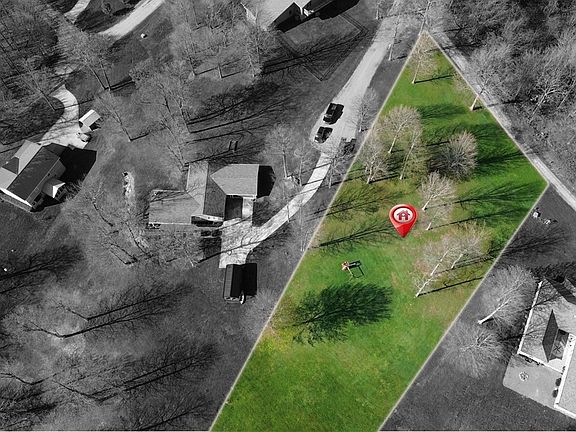 2nd image of 7668 Ridge Pl N