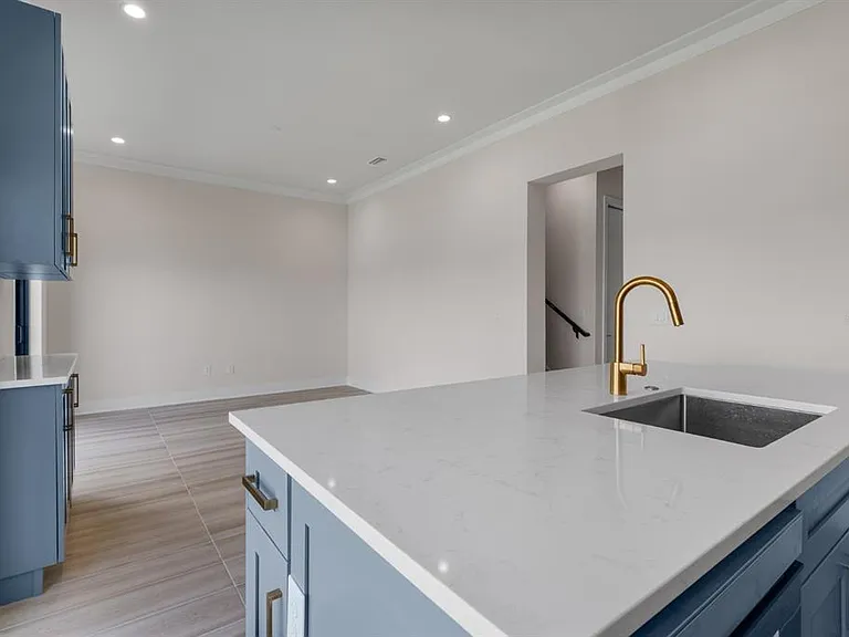 772 Gran Kaymen Way — Photo 11