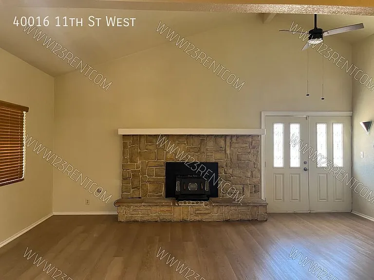 40016 11th St W — Photo 7