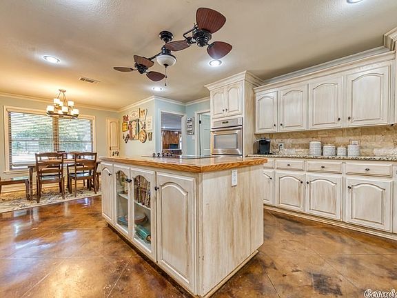 4th image of 915 Foxwood Dr