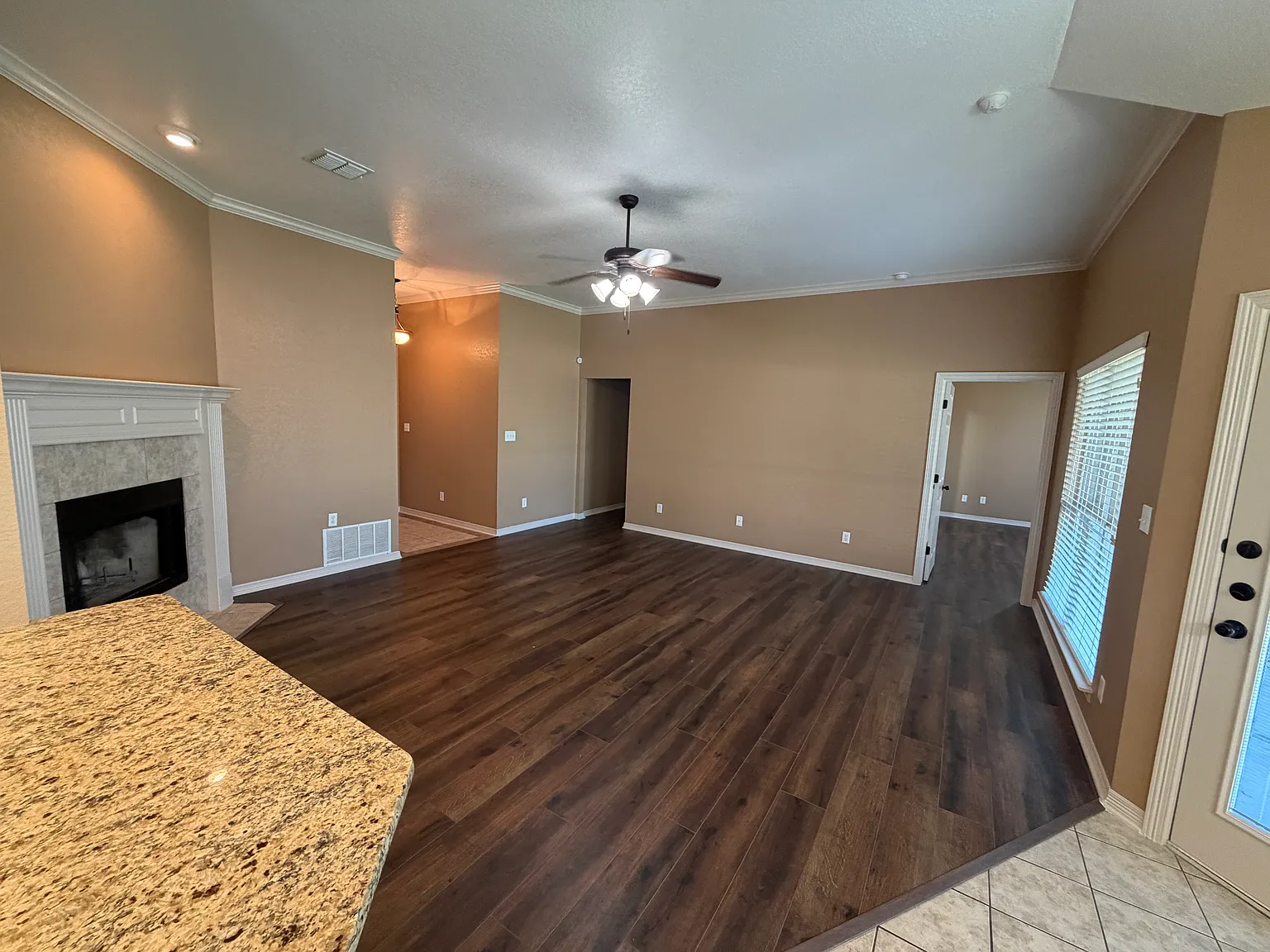 3 bed, 1589 sqft, $1,950 — Photo 3