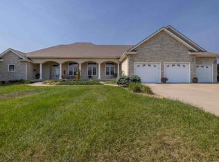 5939 NE Shaffer Rd, Topeka, KS 66617