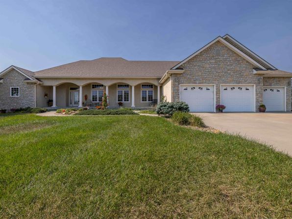 5939 NE Shaffer Rd, Topeka, KS 66617