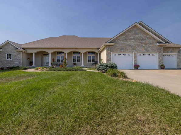 5939 NE Shaffer Rd, Topeka, KS 66617