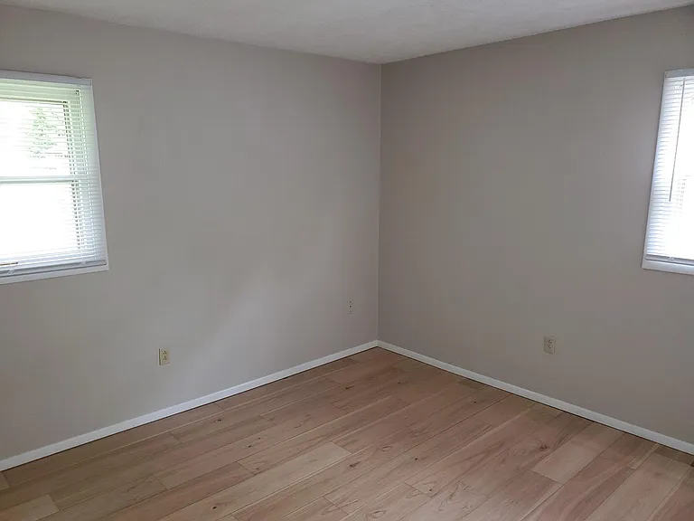 115 Camelot Dr — Photo 7