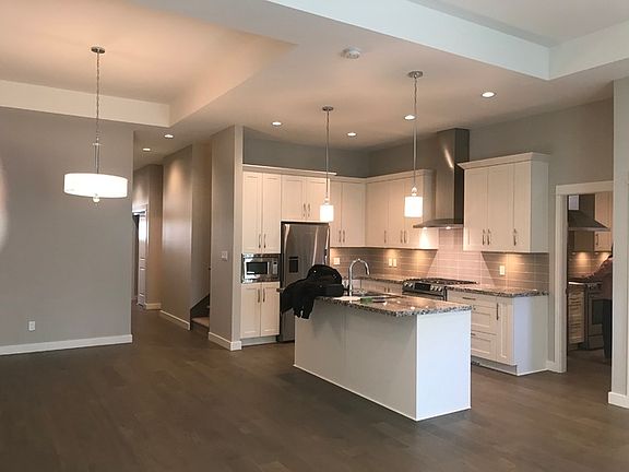 2nd image of 4901 Cedar Springs Dr #1A