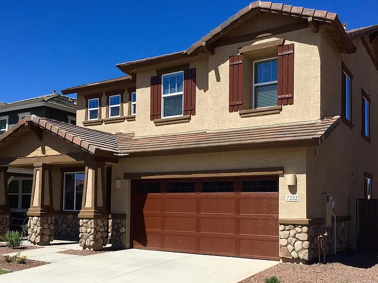 7232 E Olla Ave — Photo 1