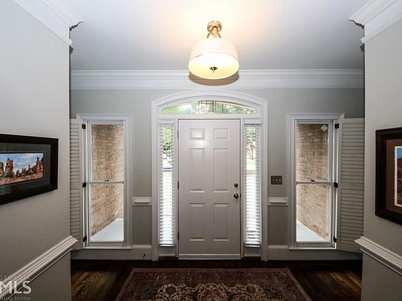 4th image of 403 Magnolia Ct