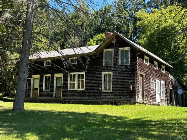 944 Tollgate Hill Rd, Locke, NY 13092