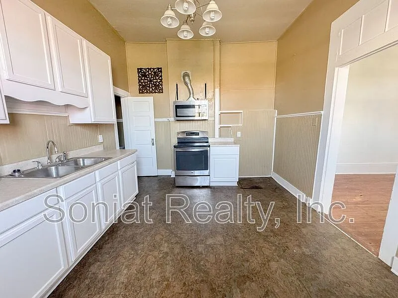 1 bed, 1.0 bath, 870 sqft, $950 — Photo 3