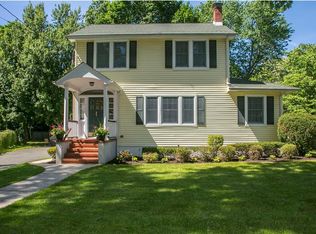 27 Elm Ave, Metuchen, NJ