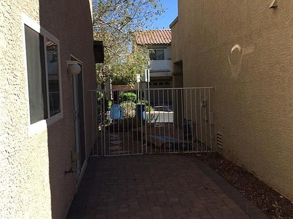 2nd image of 121 Thornless Rose Ct