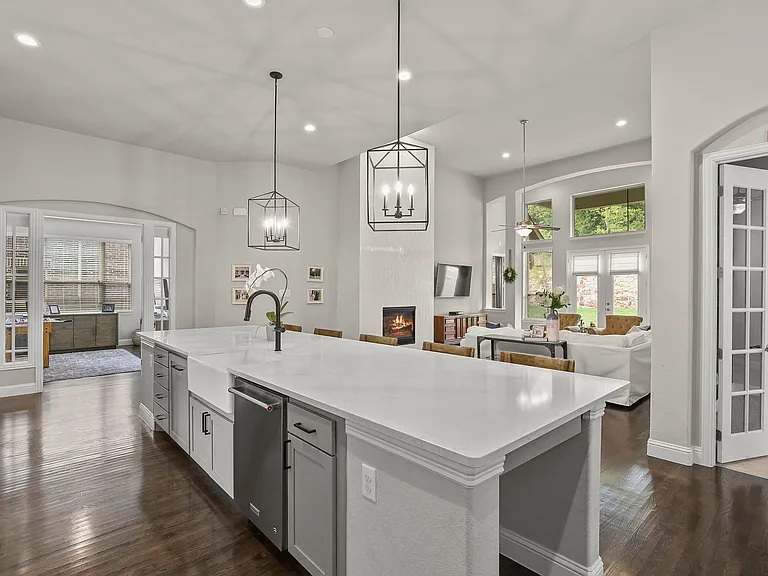 6637 Elderberry Way — Photo 9