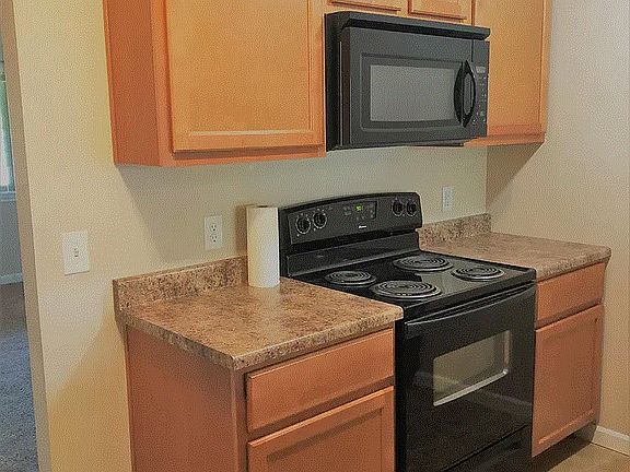 3rd image of 1909 Kensington Ave #101
