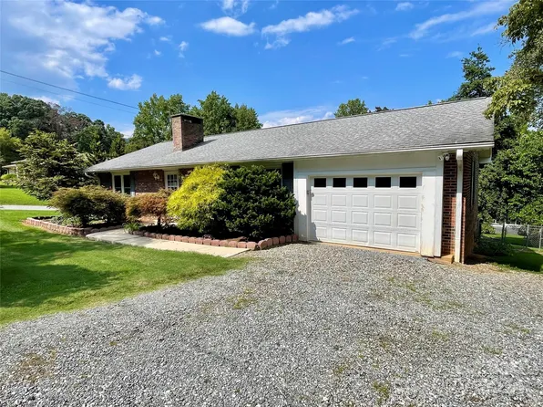 685 Peniel Rd, Columbus, NC 28722