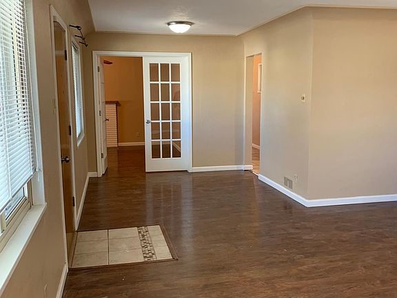 Open floor plan for living, dining and bonus room