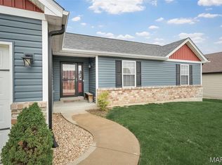 81 Brookshire Creek Dr, Wentzville, MO 63385