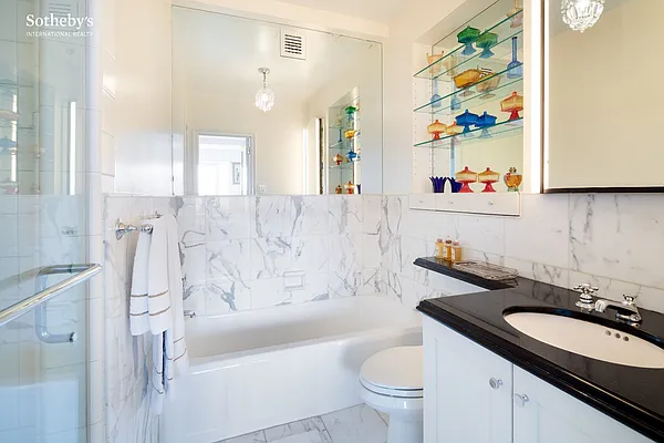 Sold by Sotheby's International Realty | media 26
