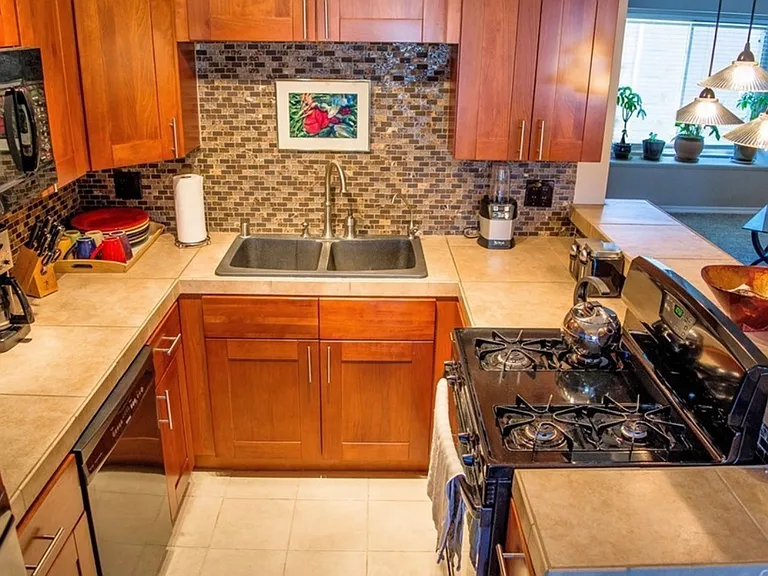 13722 Red Hill Ave #14 — Photo 4