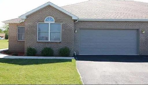 1st image of 264 Marquette Pl S
