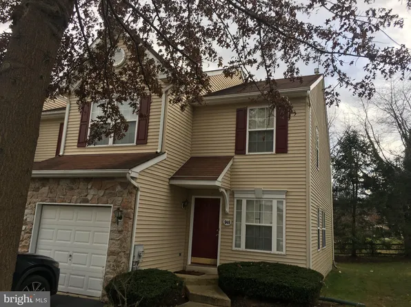 949 Katie Cir, Royersford, PA 19468