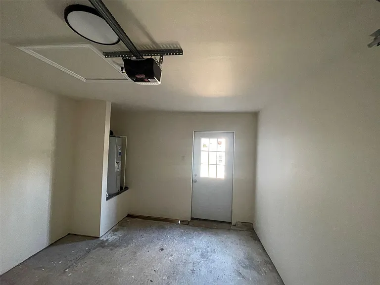 2508 S Texas Ave — Photo 17
