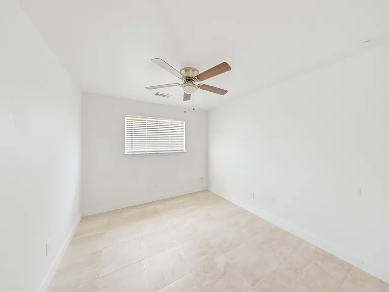19519 Mallard Lake Ln — Photo 14