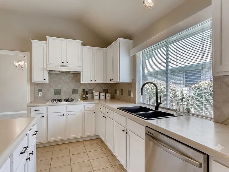 6312 Taylorcrest Dr — Photo 5