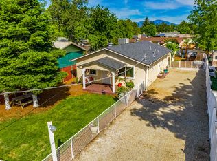 1606 School St, Anderson, CA 96007