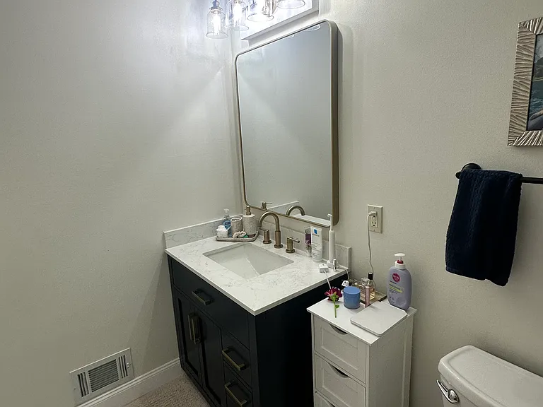 704 S Linwood Ave — Photo 24