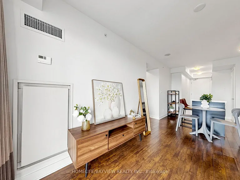 58 Orchard View Blvd #511 — Photo 9
