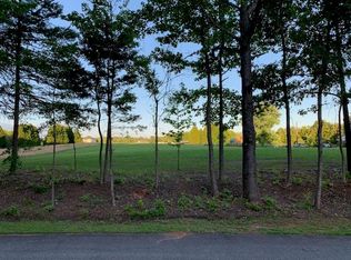 325 Deerfield Dr, Laurens, SC 29360