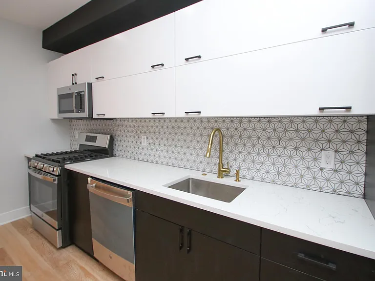 810 N Uber St #2 — Photo 10