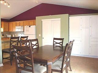 5th image of 815 Clearwater Dr