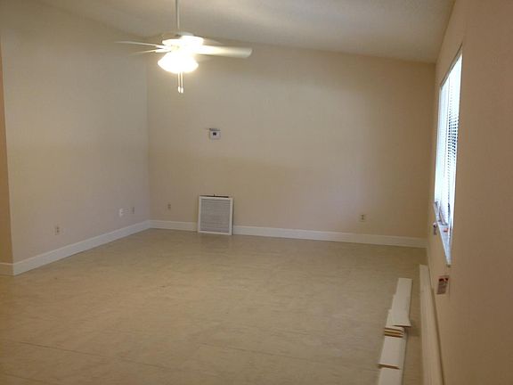 3rd image of 1317 W Portillo Dr