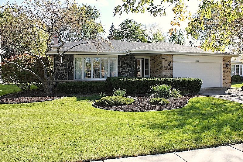 1st image of 8005 Farmingdale Dr