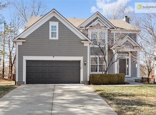 15884 S Blackfoot Ct, Olathe, KS 66062