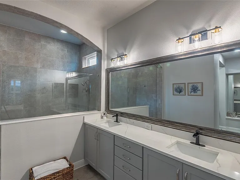 16459 Courtyard Loop — Photo 31