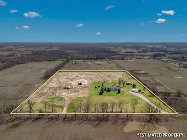 6121 Lake Pleasant Rd S, Osseo, MI 49266