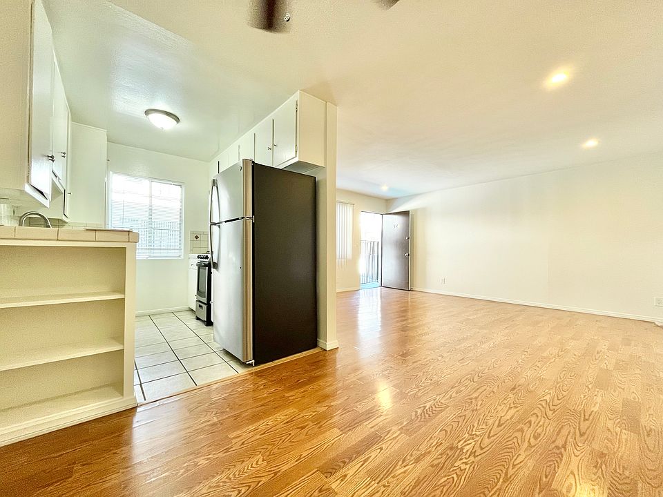 1st image of 4100 Arch Dr #10A