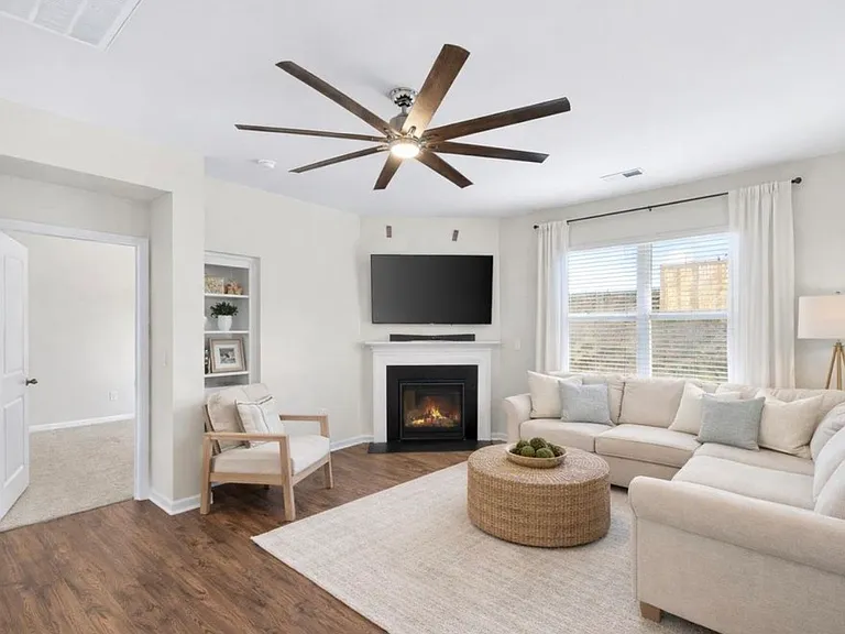 462 Fenwick Dr — Photo 8